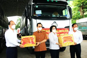 TP.HCM: Tiếp nhận 50 máy cung cấp oxy, chuyển BV điều trị COVID- 19