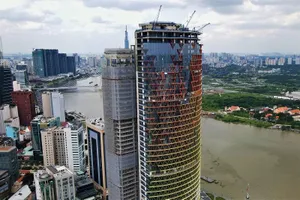 Tòa nhà Saigon One Tower tại TP.HCM hồi sinh sau 11 năm ngưng thi công