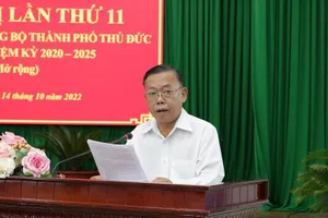 Bí thư TP Thủ Đức: Khắc phục hiện tượng “vòng vo, ngâm trên bàn” hồ sơ của dân