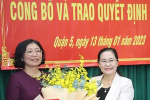 Bà Huỳnh Ngọc Nữ Phương Hồng giữ chức Bí thư Quận ủy quận 5, TP.HCM