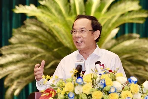 Bí thư Nguyễn Văn Nên: Mạnh dạn đổi mới nhưng không được làm liều khi thực hiện Nghị quyết 98