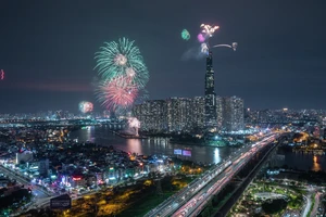 TP.HCM bắn pháo hoa tại 8 điểm mừng giao thừa Tết Nguyên đán 2024