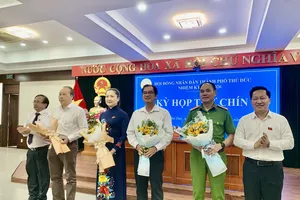 Trưởng Công an TP Thủ Đức và 3 người được bầu vào Ủy viên UBND TP Thủ Đức