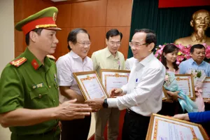 Các cơ quan nội chính TP.HCM cần kịp thời xử lý ngay các phát sinh về tham nhũng, tiêu cực