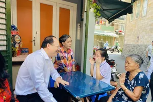 Phó Bí thư Thường trực Thành ủy TP.HCM Nguyễn Hồ Hải thăm, chúc Tết trẻ mồ côi