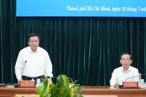 Tiểu ban Văn kiện Đại hội XIV làm việc với Thành ủy TP.HCM