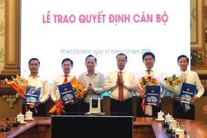 Ông Ngô Quang Sự làm Giám đốc Trung tâm Phát triển quỹ đất TP.HCM