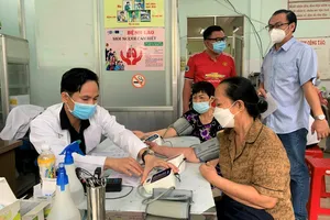 Tầm soát bệnh lao miễn phí cho người có nguy cơ và người đã nhiễm COVID-19