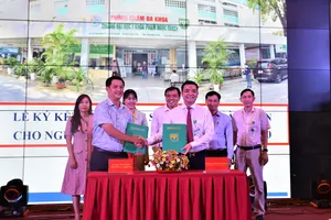 Một trường đại học ký kết chương trình chăm sóc sức khỏe cho người cao tuổi