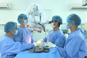 Cao thêm 8 cm sau ca phẫu thuật kéo dài hơn 7 tiếng