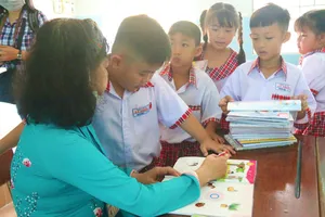 Không giao thêm bài tập về nhà cho học sinh tiểu học