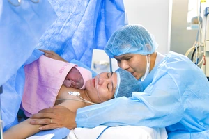 Việt Nam lần đầu can thiệp tắc mạch bướu máu bánh nhau thành công