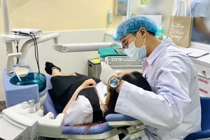 Bệnh lý răng lợi ở thai phụ làm tăng nguy cơ sinh non gấp 2-3 lần