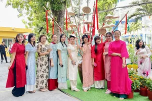 Rực rỡ đường hoa xuân tại Trường ĐH Y khoa Phạm Ngọc Thạch