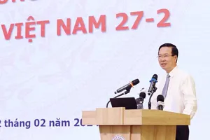 Chủ tịch nước Võ Văn Thưởng thăm, động viên y, bác sĩ Bệnh viện Nhi đồng 1