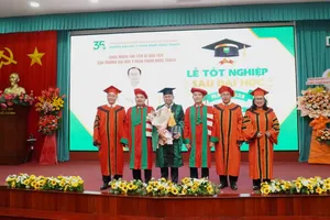 Lời nhắn gửi của Hiệu trưởng Trường ĐH Y khoa Phạm Ngọc Thạch đến các bác sĩ