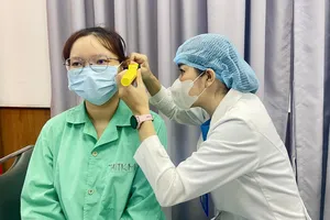 Thói quen lấy ráy tai: Tưởng vô hại nhưng hại không tưởng