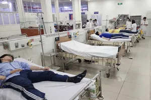 Sở Y tế TP.HCM thông tin ban đầu về 6 học sinh nghi ngộ độc thực phẩm 