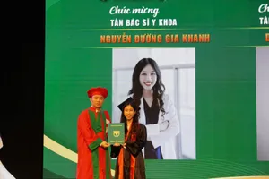 Nhắn gửi của Hiệu trưởng Trường Đại học Y khoa Phạm Ngọc Thạch với các tân khoa