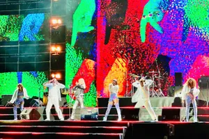 Dalat Spring Concert và sự bùng cháy của Boney M và Samantha Fox 