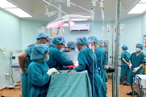 Báo động đỏ cứu bệnh nhân chấn thương sọ não, vỡ lách do tai nạn giao thông 