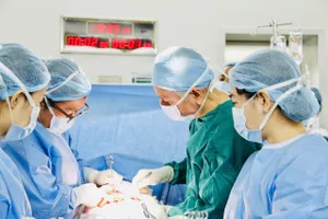 Ca thông van tim bào thai thứ 8 chào đời khỏe mạnh