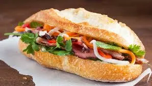 TP.HCM: Số ca nghi ngộ độc sau khi ăn bánh mì tăng lên 171
