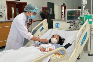 Cô gái sốt xuất huyết nguy kịch vì liên tiếp rơi vào 3 lần tái sốc