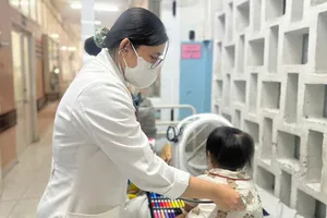 Bệnh tay chân miệng tiếp tục tăng trở lại ở TP.HCM