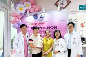 Kỳ tích nuôi sống trẻ sinh cực non 23 tuần tuổi, chỉ nặng 640 gram