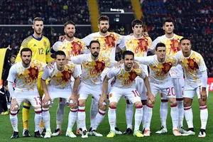 10 cầu thủ Tây Ban Nha bị thử doping trước trận gặp Ý