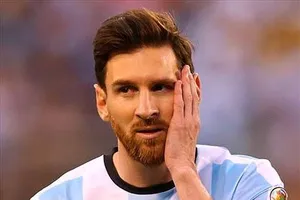 Maradona và người hâm mộ van xin Messi đừng giã từ đội tuyển