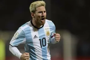 Argentina 1-0 Uruguay: Messi trở lại và ghi bàn ngoạn mục 
