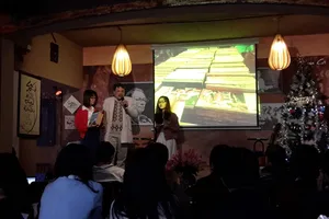 Phục dựng quán cóc vỉa hè thời bao cấp ở chợ phiên sách cũ