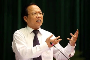 Bộ trưởng Hoàng Tuấn Anh: Nhiều lúc chỉ ước mơ làm một tay đàn 