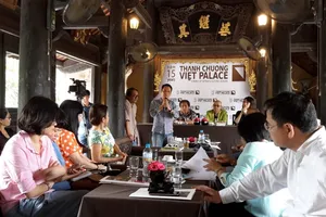 Họa sĩ Thành Chương trần tình về việc bán vé vào Việt phủ Thành Chương 