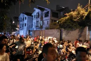 Tổng thống Obama đã về đến khách sạn ở Hà Nội 