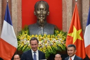 Việt Nam thỏa thuận, hợp đồng mua 40 máy bay Airbus với Pháp