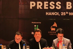 Huyền thoại của Modern Talking bất ngờ với Việt Nam ​