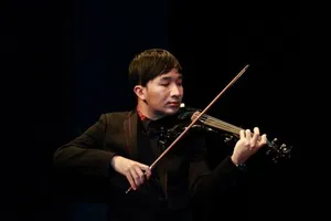 Điều khiến Thu Phương, Hà Trần đồng hành cùng Hoàng Rob