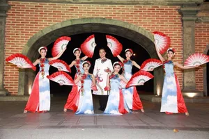 Người hát chèo trẻ tuổi hay nhất nước tung MV đón xuân