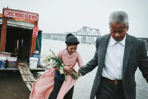 Một nửa 'Tình già' bị đưa vào trung tâm bảo trợ xã hội