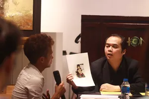 Lùm xùm tranh thật, tranh giả và cuộc đối thoại lửng lơ