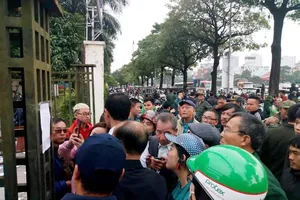 VFF hỏa tốc nhờ Bộ Tư lệnh thủ đô hỗ trợ bảo vệ trụ sở 