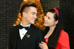 Cặp đôi ‘Tuyệt đỉnh song ca’ quấn quýt trong 'Cưới'