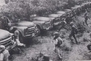 Tướng Đồng Sỹ Nguyên ưu đãi đặc biệt nhà thơ Phạm Tiến Duật