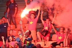 Yêu cầu công an các địa phương ngăn chặn đốt pháo sáng