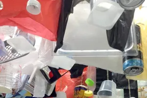 'Xả rác ít thôi!', lời nhắc đau lòng về hủy hoại môi trường