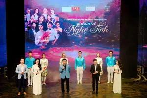 Đêm nhạc Hướng về Nghệ Tĩnh quyên góp được hàng trăm triệu