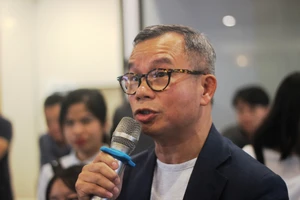 Bác sĩ nước ngoài về trầm cảm kiếm tiền như mưa ở Việt Nam